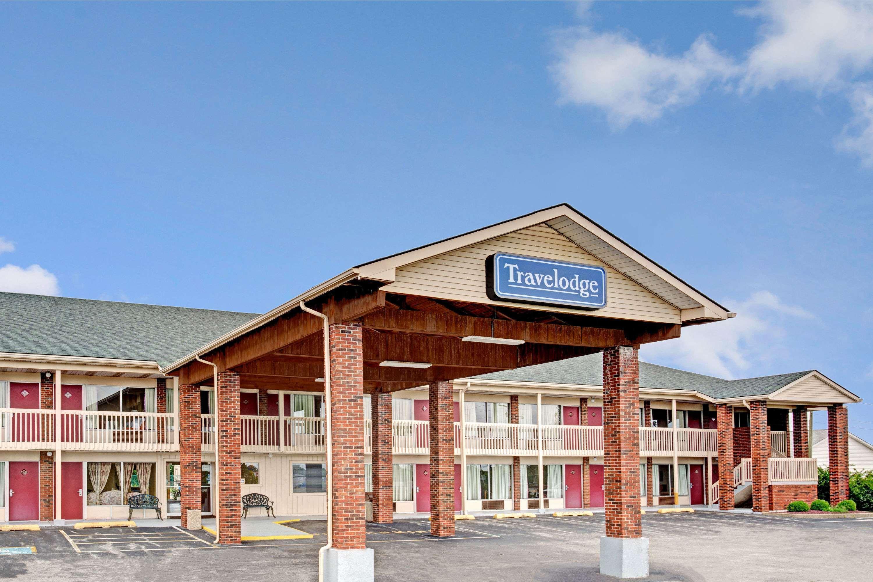 Travelodge By Wyndham Sellersburg Exterior foto